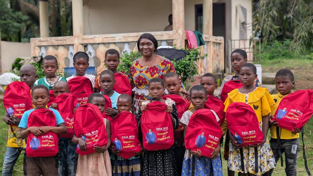 ACTION HUMANITAIRE - L'Hon Mary Muyali Meboka offre le sourire à 21 "enfants spéciaux"